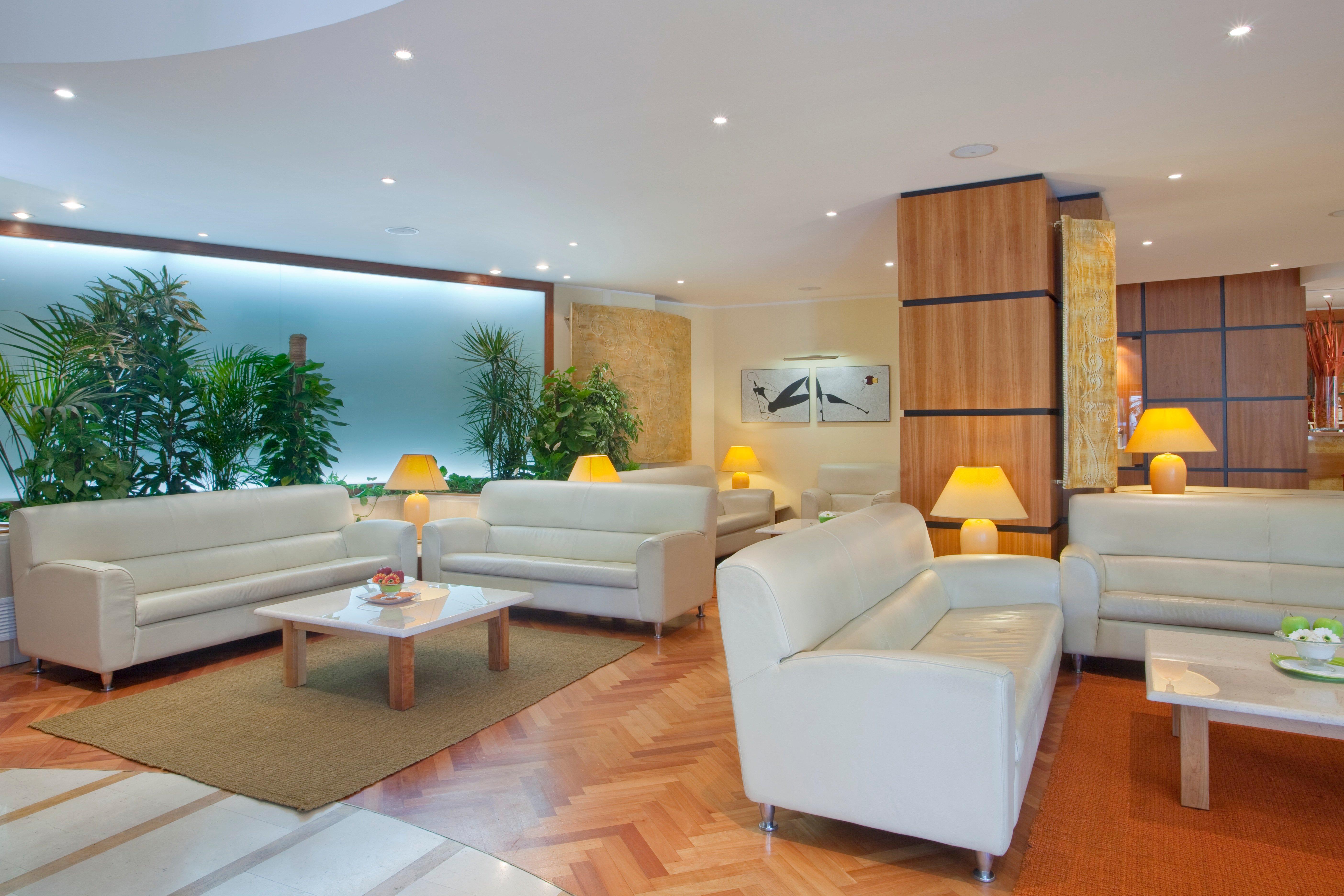 Holiday Inn Cagliari By Ihg Экстерьер фото
